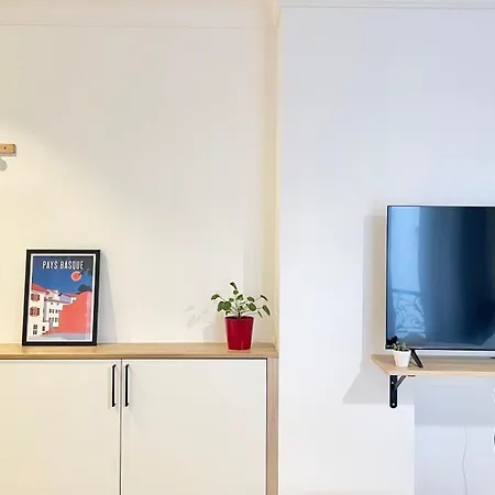 Justine Suite, Place De La Republique Appartement Parijs