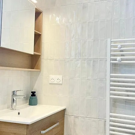 Appartement Justine Suite, Place De La Republique Parijs