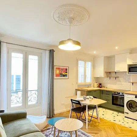 Apartment Justine Suite, Place De La Republique Paris