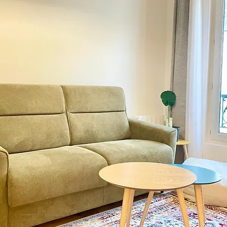 Justine Suite, Place De La Republique Paris