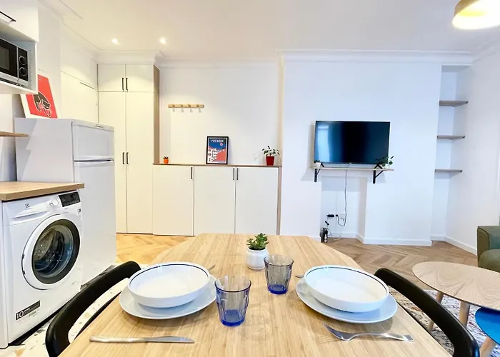 Justine Suite, Place De La Republique דירה *