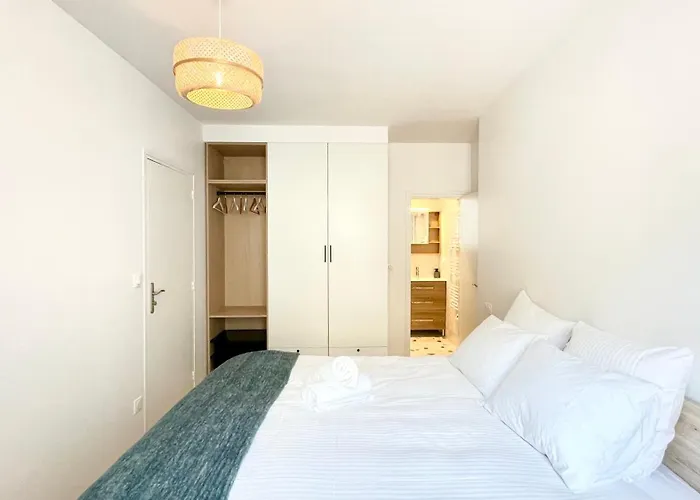 דירה Justine Suite, Place De La Republique פריז